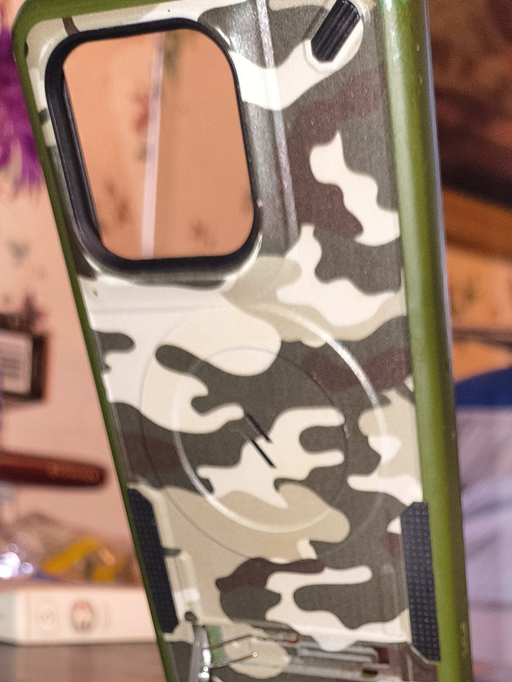 Camouflage Protective Phone Case with Kickstand - Green Camo